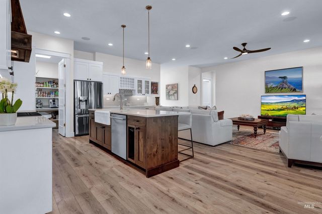 14315 N Otter Tail Way, Boise, ID 83714
