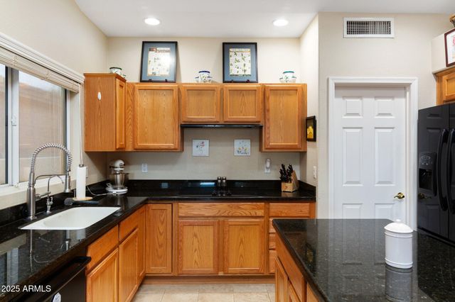 24508 S LAKEWAY Circle SW, Sun Lakes, AZ 85248