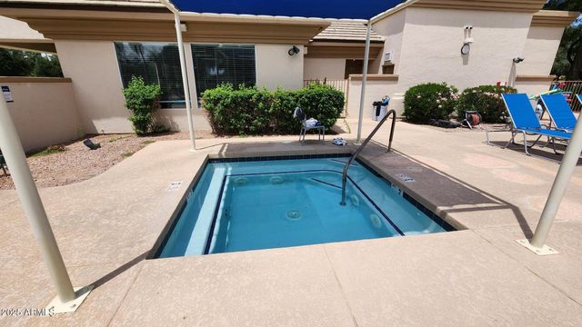 24508 S LAKEWAY Circle SW, Sun Lakes, AZ 85248