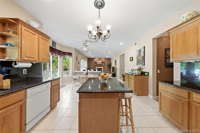 9 Ridgefield Drive, Shoreham, NY 11786