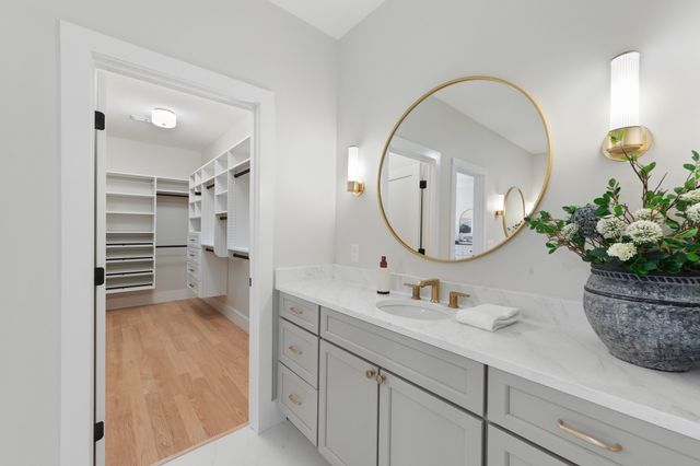 53 Hodge Rd, Arlington, MA 02474