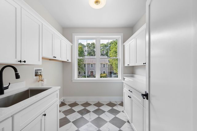 53 Hodge Rd, Arlington, MA 02474