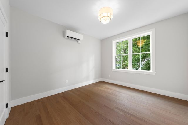 53 Hodge Rd, Arlington, MA 02474