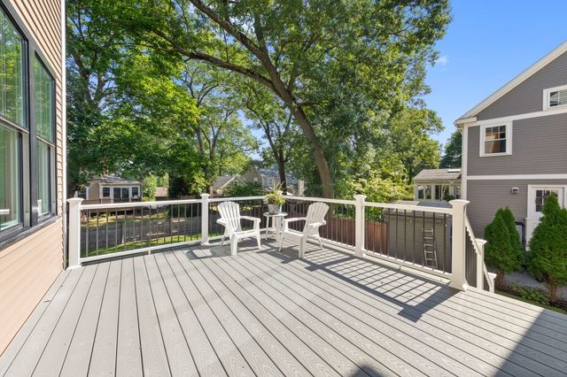 53 Hodge Rd, Arlington, MA 02474
