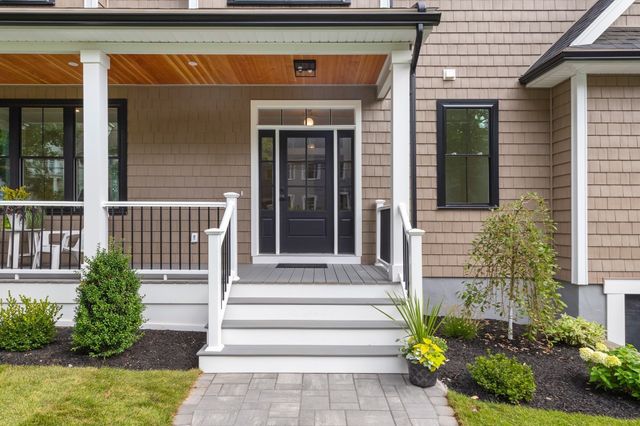 53 Hodge Rd, Arlington, MA 02474