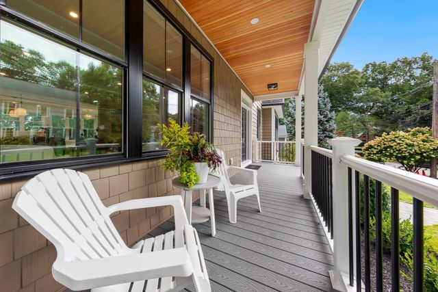 53 Hodge Rd, Arlington, MA 02474