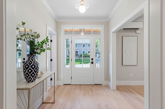 53 Hodge Rd, Arlington, MA 02474