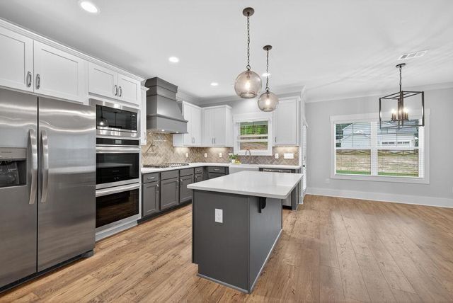 609 Whiporwill Cove, Monroe, GA 30655