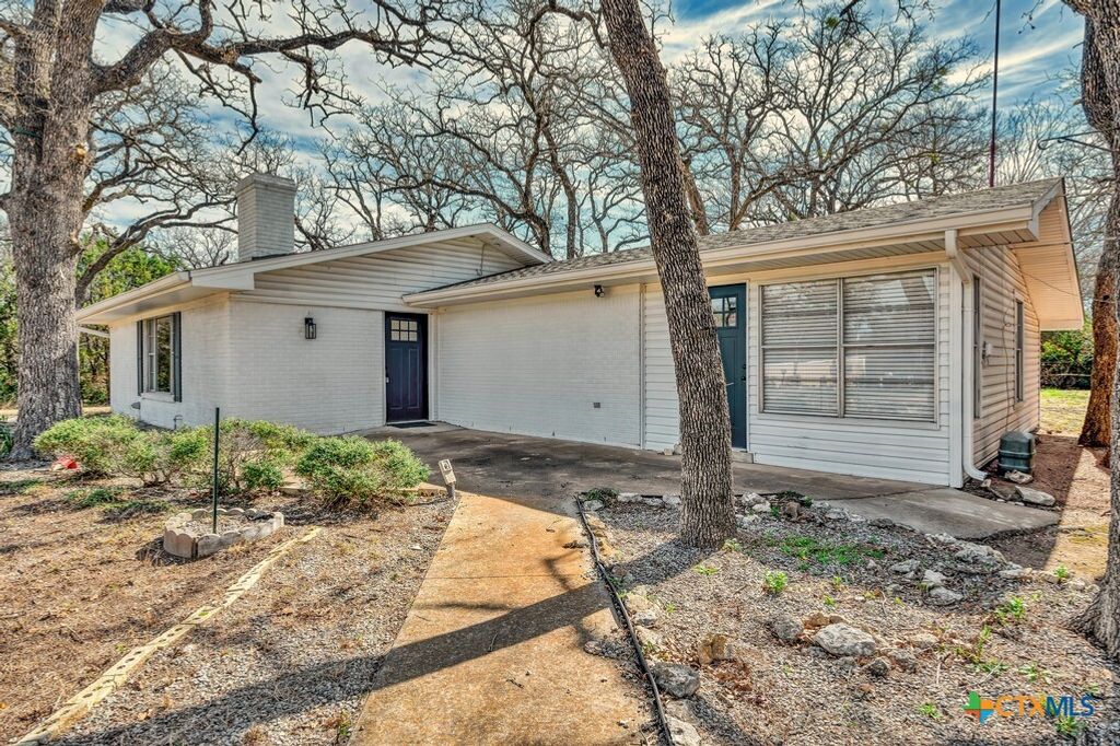 122 Teeling Trail, Whitney, TX 76692