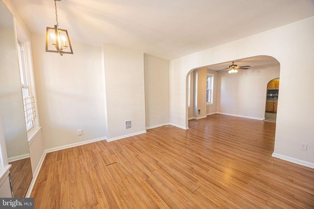 110 E PASTORIUS ST, Philadelphia, PA 19144