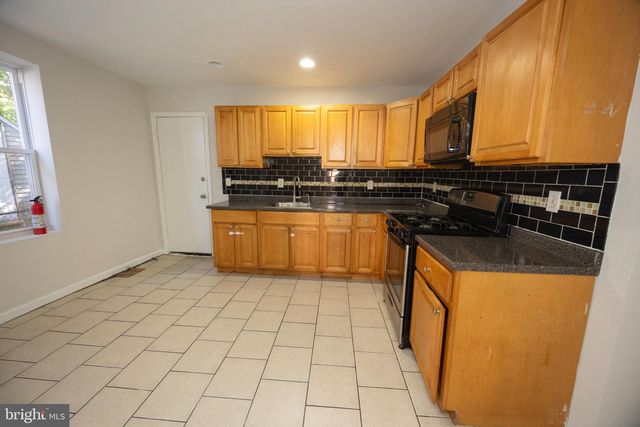 110 E PASTORIUS ST, Philadelphia, PA 19144