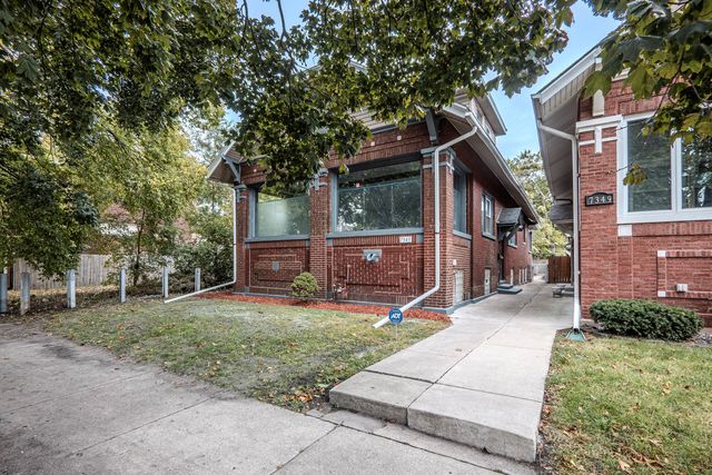 7345 S Bennett Avenue, Chicago, IL 60649