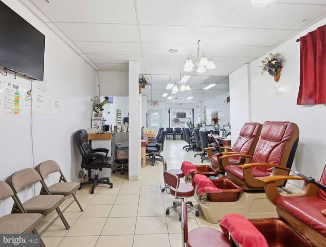 2517 WASHINGTON BLVD, Baltimore, MD 21230