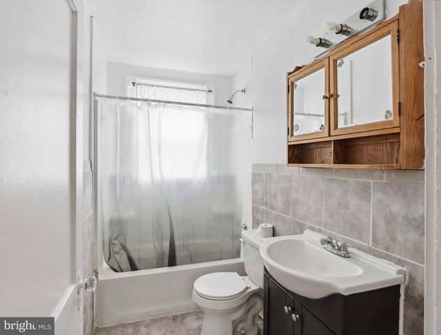 2517 WASHINGTON BLVD, Baltimore, MD 21230