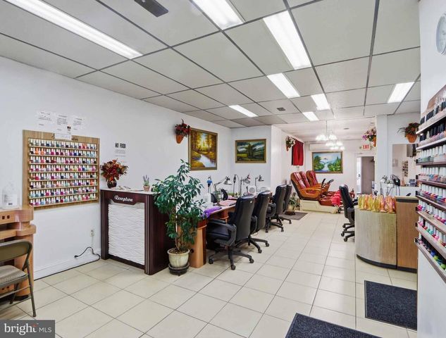 2517 WASHINGTON BLVD, Baltimore, MD 21230