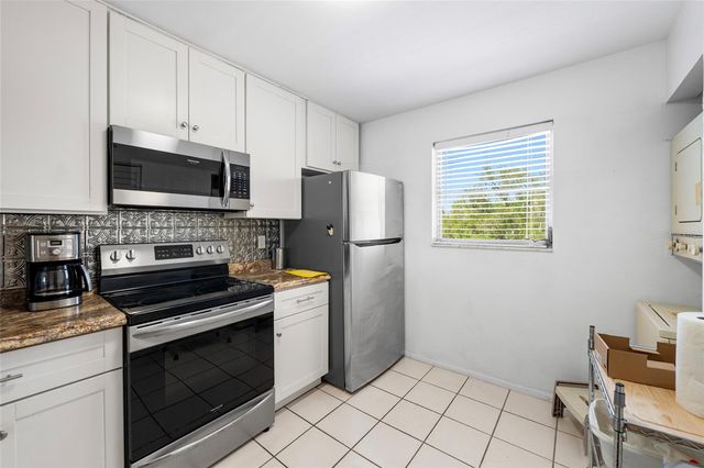 3640 IRONWOOD CIRCLE 406N, Bradenton, FL 34209