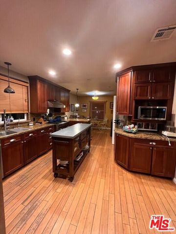 5416 Morella Avenue, Valley Village, CA 91607