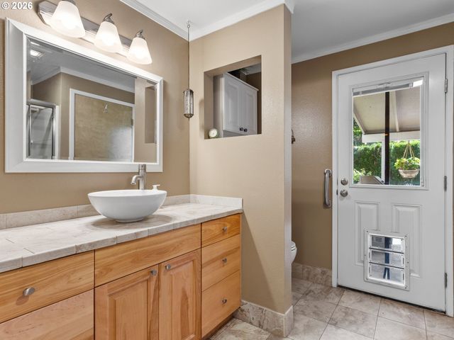 2521 Ne 125TH St, Vancouver, WA 98686