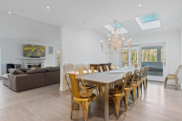 1824 Majors Path, Southampton, NY 11968