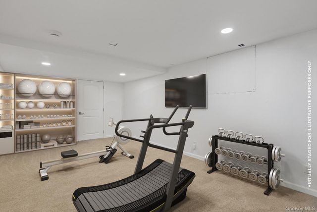 1824 Majors Path, Southampton, NY 11968