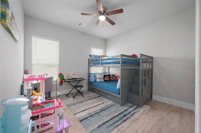 33510 Walnut Xing, Magnolia, TX 77355