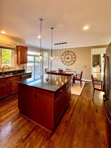 26393 Creekside Drive, New Hudson, MI 48165
