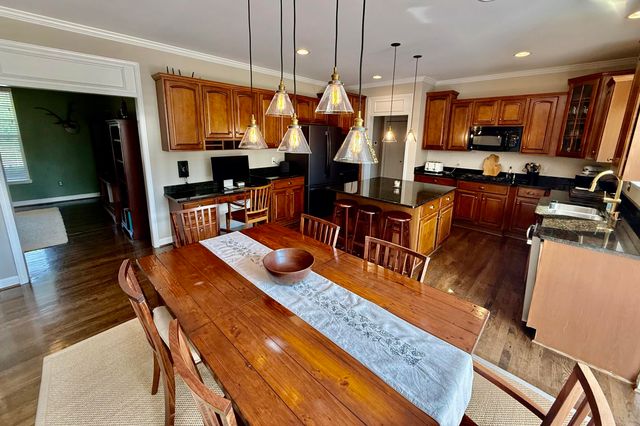 26393 Creekside Drive, New Hudson, MI 48165