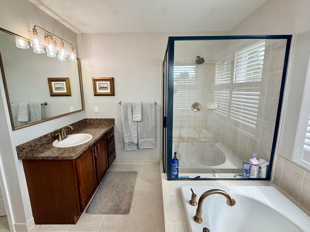 26393 Creekside Drive, New Hudson, MI 48165