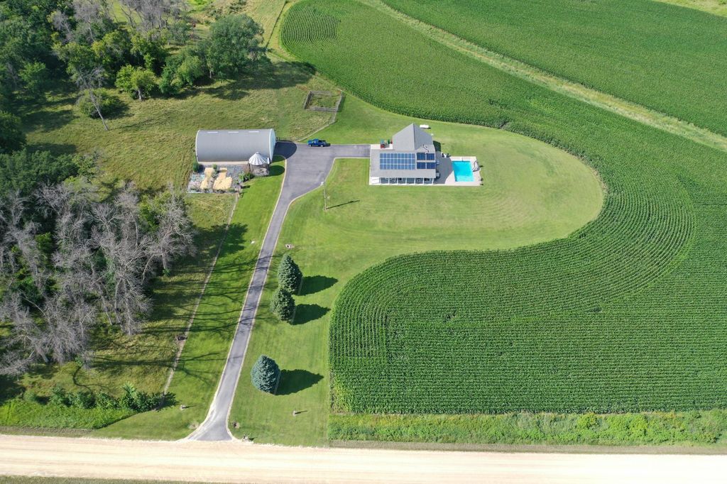 4459 130th Street NW, Oronoco Twp, MN 55956