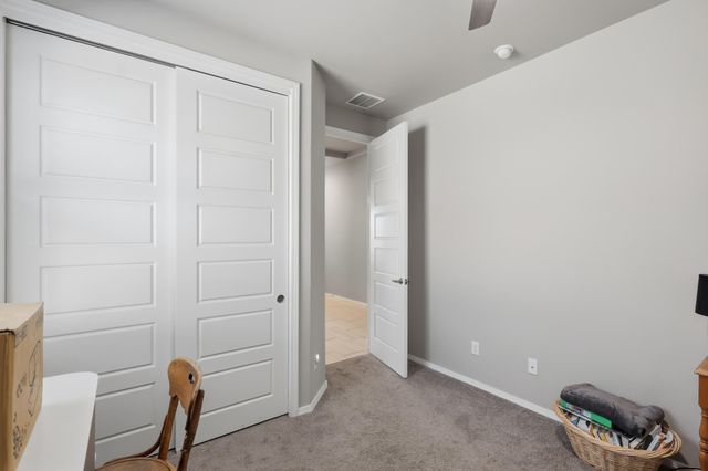 435 Adeline Avenue SW, Los Lunas, NM 87031