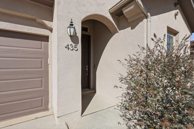 435 Adeline Avenue SW, Los Lunas, NM 87031