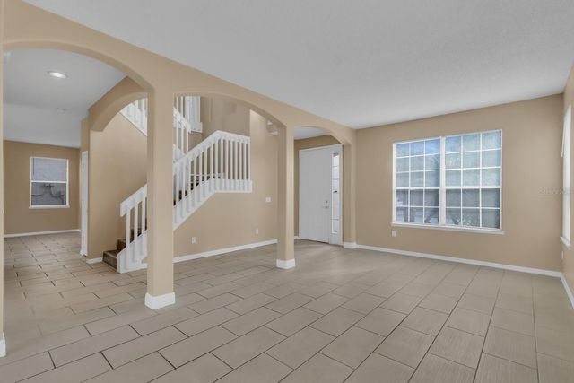 2827 SAND ARBOR CIRCLE, Orlando, FL 32824