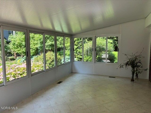 6603 Country Place, Sylvania, OH 43560