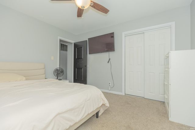 2812 Sandee Acres Court, Evansville, IN 47714