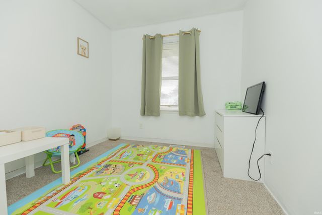 2812 Sandee Acres Court, Evansville, IN 47714