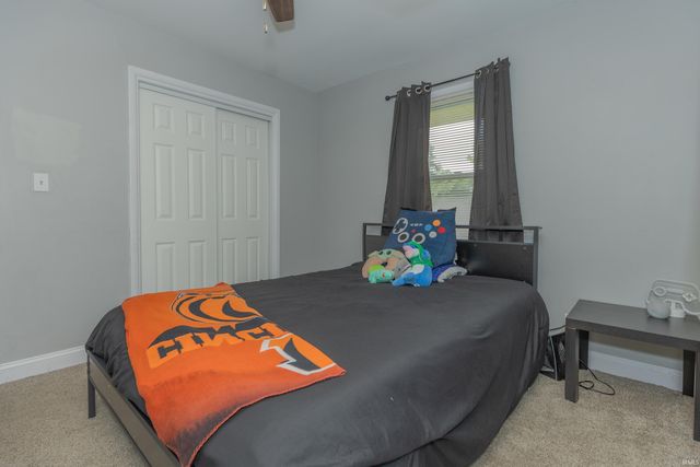 2812 Sandee Acres Court, Evansville, IN 47714