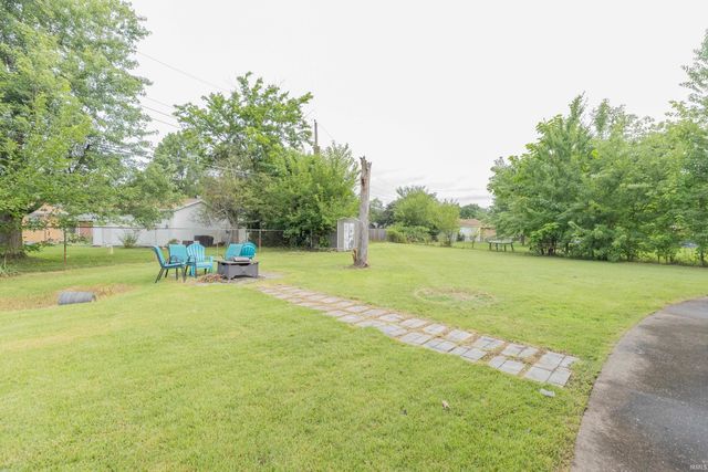 2812 Sandee Acres Court, Evansville, IN 47714