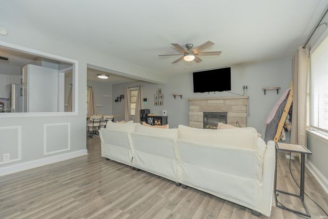 2812 Sandee Acres Court, Evansville, IN 47714