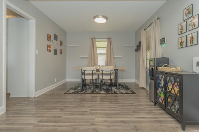 2812 Sandee Acres Court, Evansville, IN 47714
