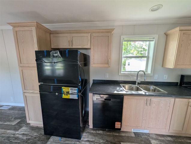 5149 HENDERSON Road 63, Erie, PA 16509
