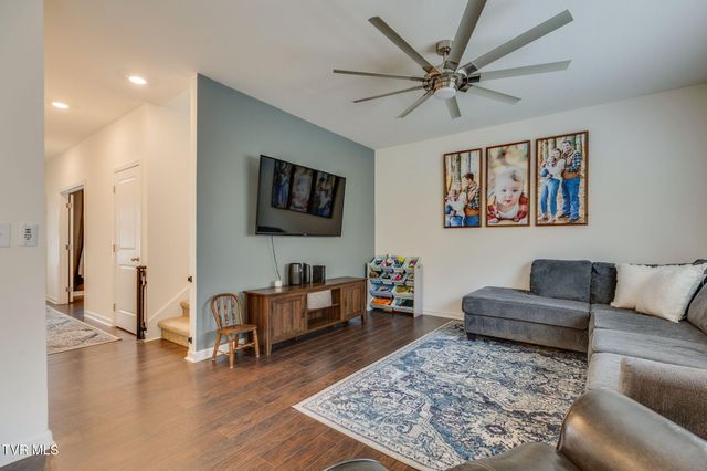 2556 Bridgeforth Crossing, Kingsport, TN 37664