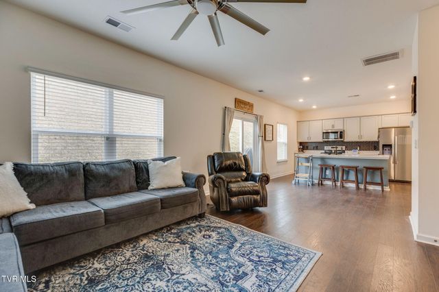 2556 Bridgeforth Crossing, Kingsport, TN 37664