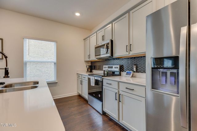 2556 Bridgeforth Crossing, Kingsport, TN 37664