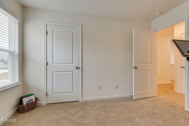 2556 Bridgeforth Crossing, Kingsport, TN 37664