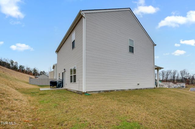 2556 Bridgeforth Crossing, Kingsport, TN 37664