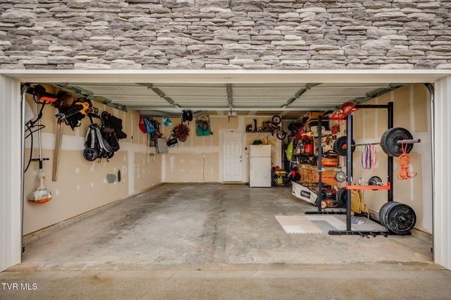 2556 Bridgeforth Crossing, Kingsport, TN 37664