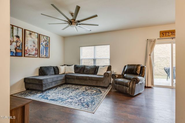 2556 Bridgeforth Crossing, Kingsport, TN 37664