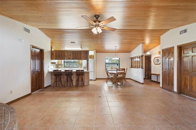 4745 GRAND AVENUE, De Leon Springs, FL 32130