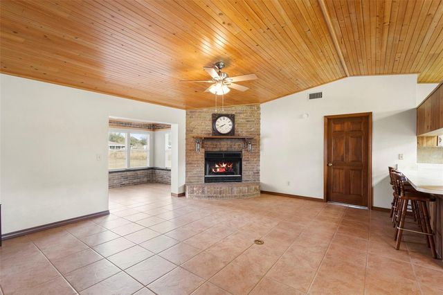 4745 GRAND AVENUE, De Leon Springs, FL 32130