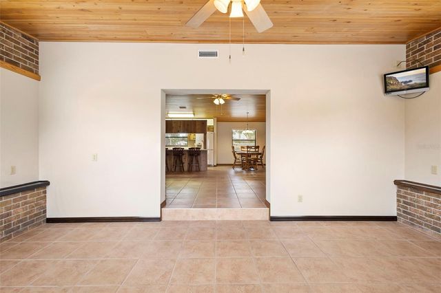 4745 GRAND AVENUE, De Leon Springs, FL 32130